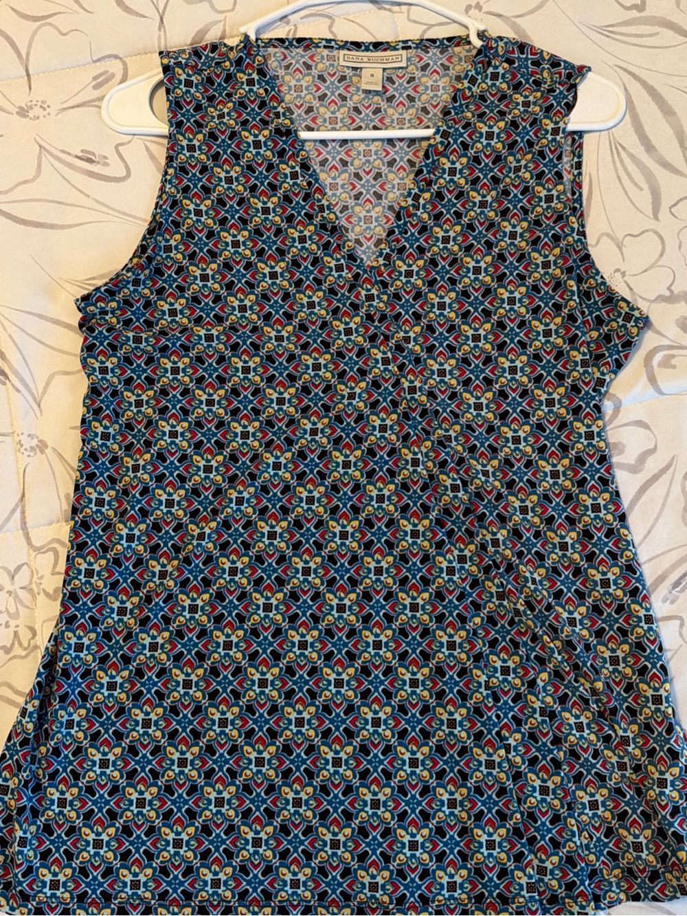 Dana Buchman Blue Geometric V-Neck Sleeveless Camisole